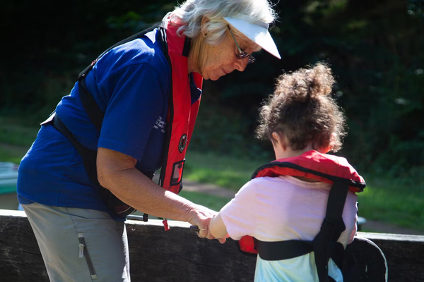 Canal And River Trust Volunteer